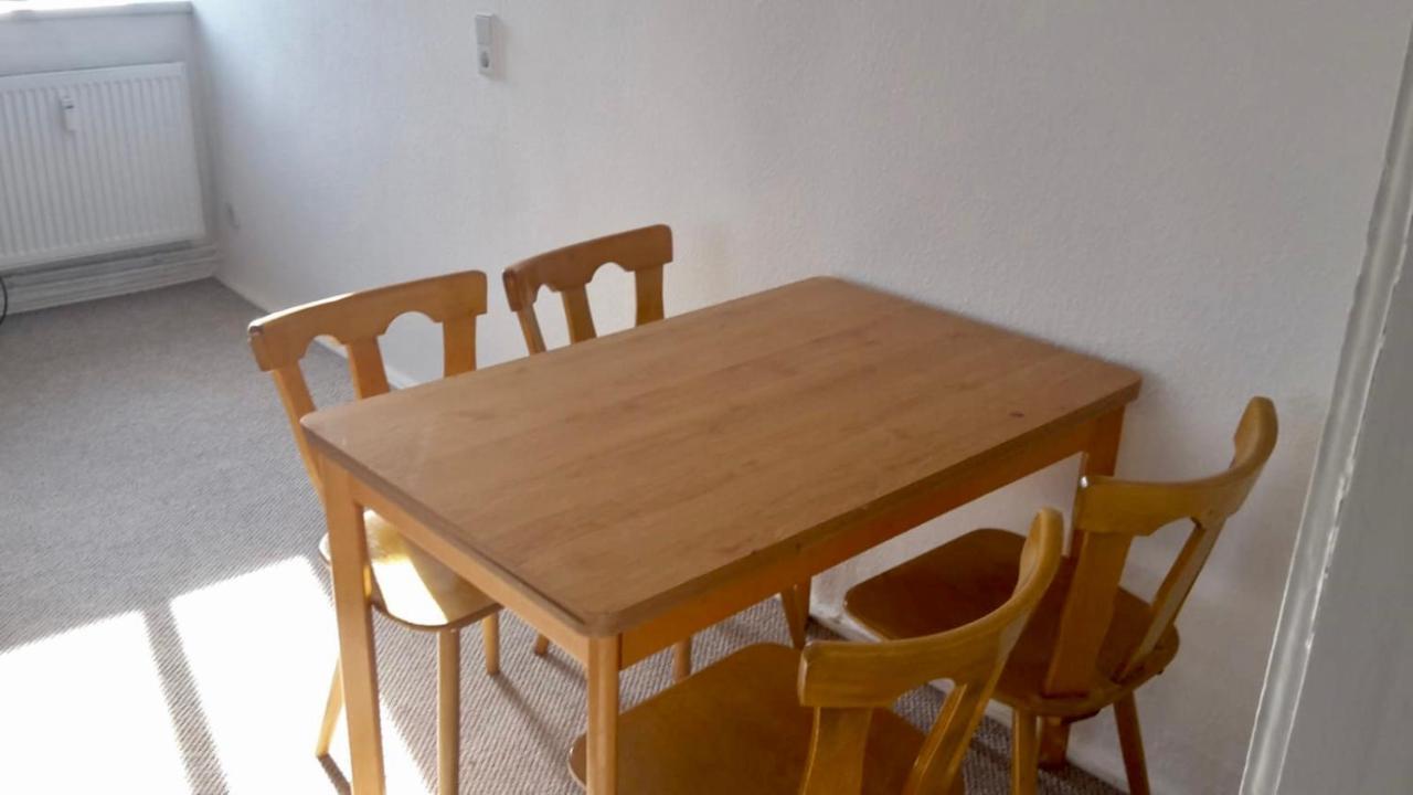 Karsdorf "Alte Schule" Im Burgenlandkreis Appartement Buitenkant foto